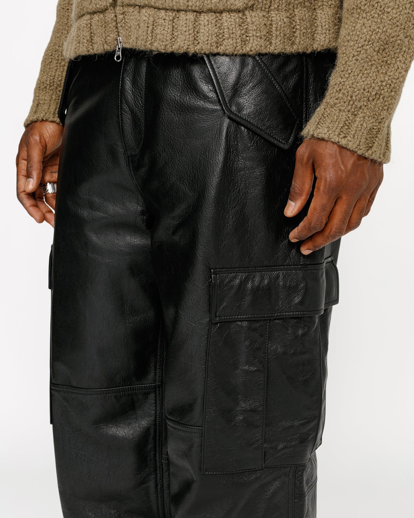 PANTALON EN CUIR CARGO MILITAIRE