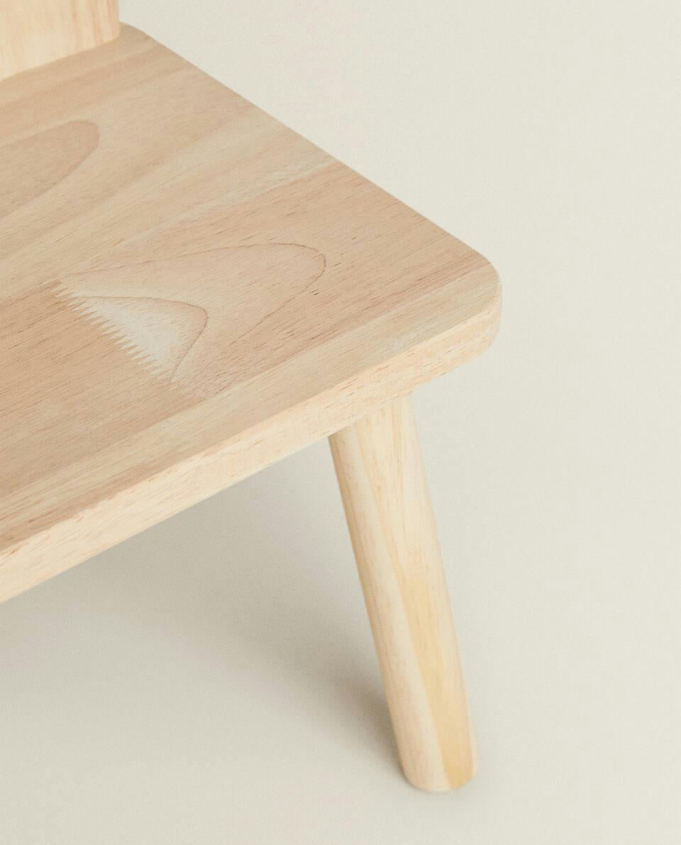 BEAR WOODEN CHAIR