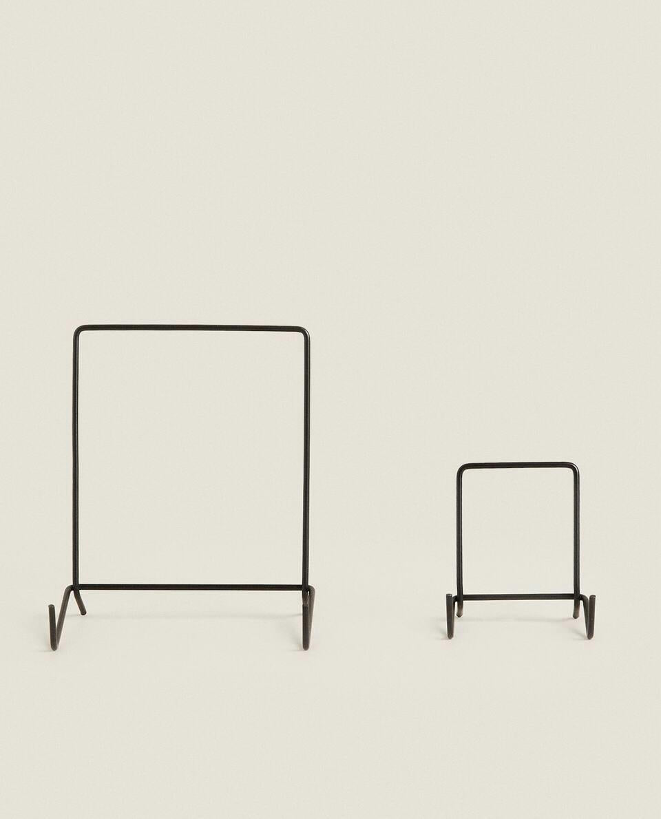 METAL STAND